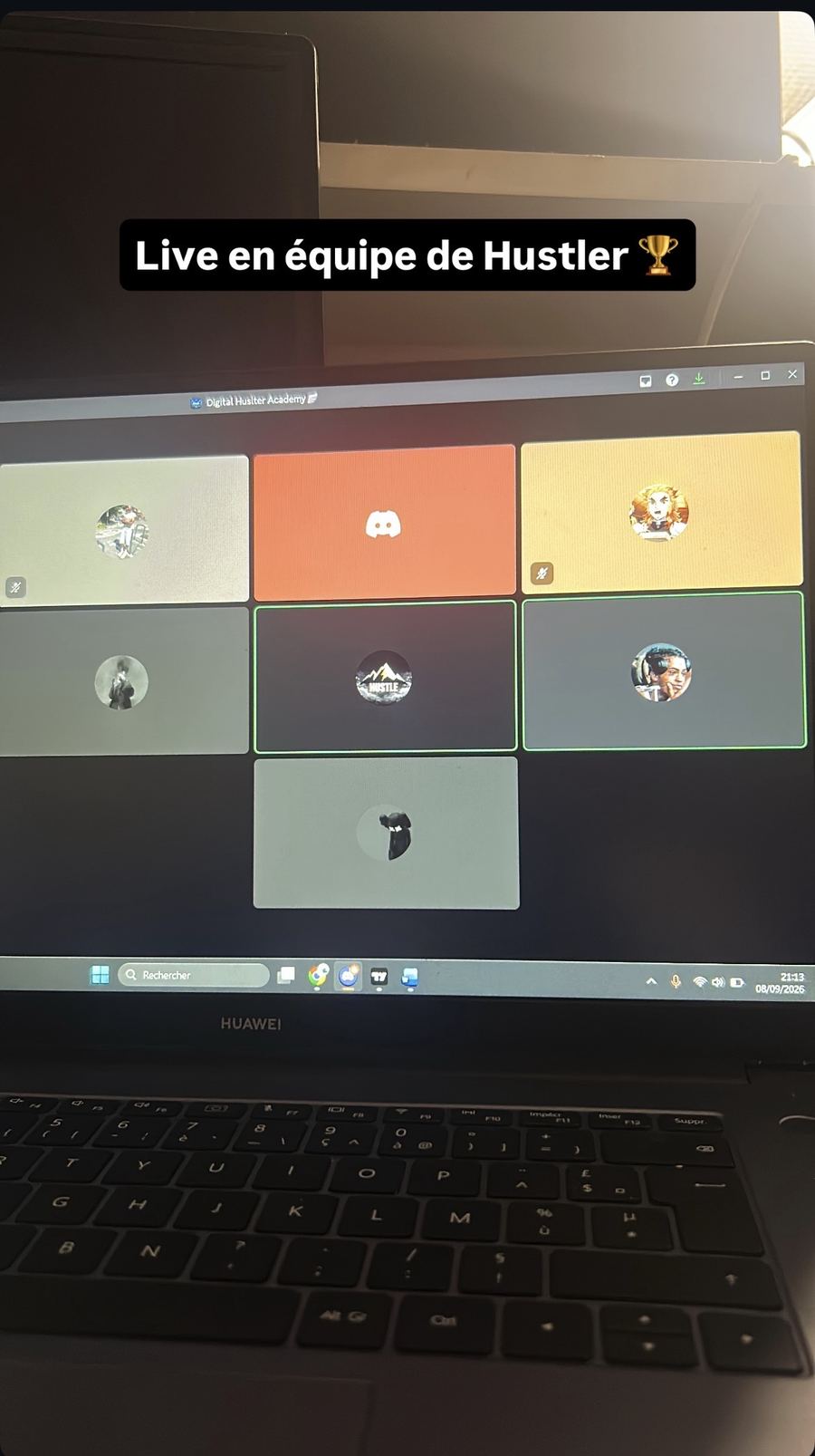 Live en équipe Hustler